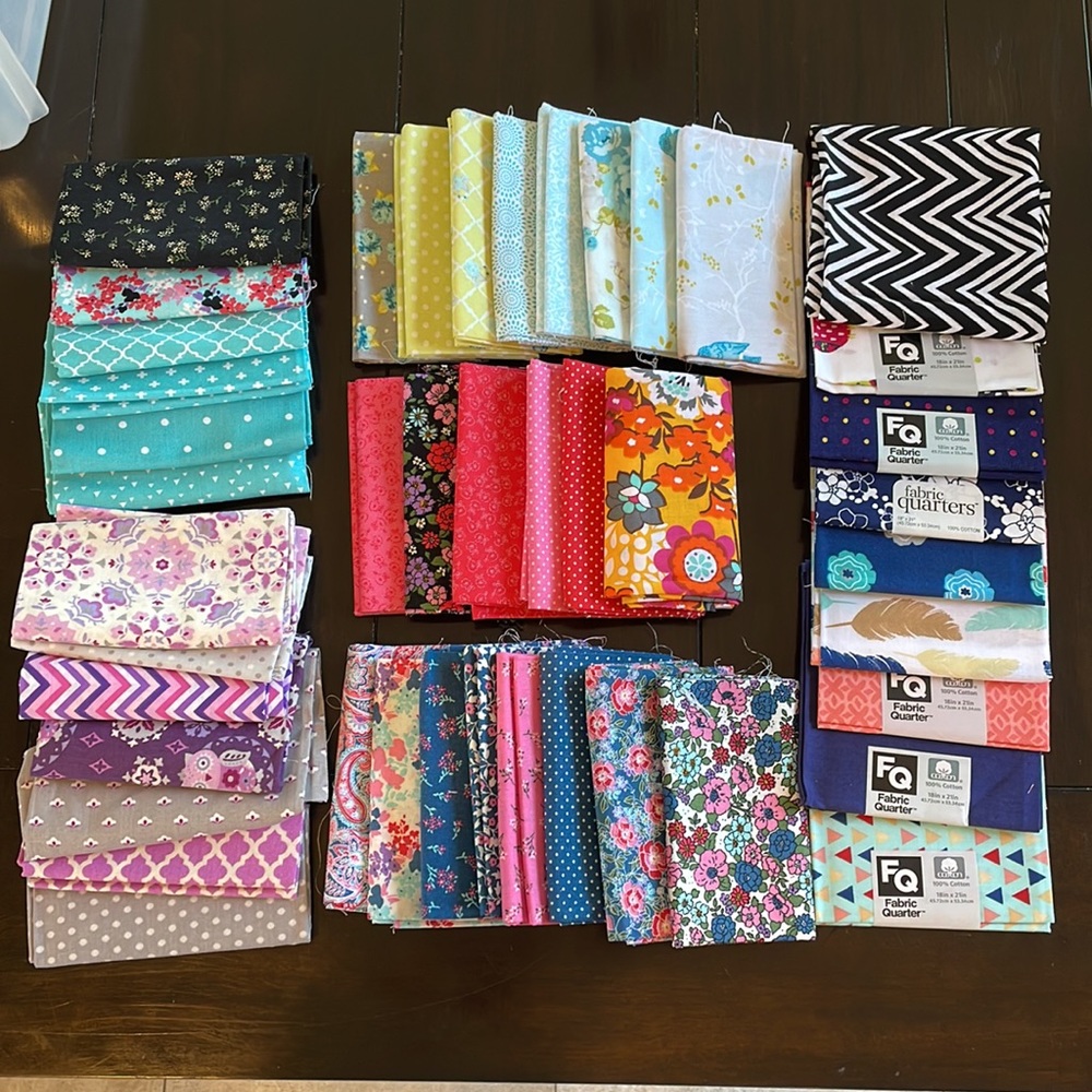 Fabric quarters 44 pc assortment JoAnn fabric quilting